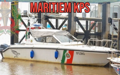 Bemanningsleden vissersboot opgepakt