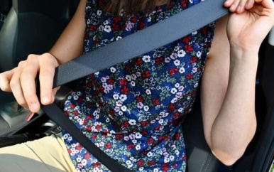 Kinderen in Suriname nog steeds onnodig blootgesteld aan extra risico’s tijdens autoritten