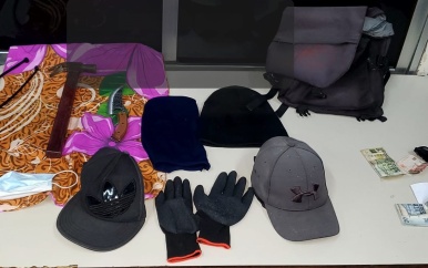 Twee verdachten aangehouden door politie Paradise