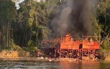 De Skalians blijven steeds actief in het Tapanahony gebied