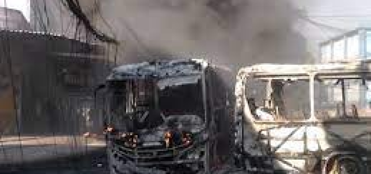 Braziliaanse bende steekt tientallen bussen en trein in brand