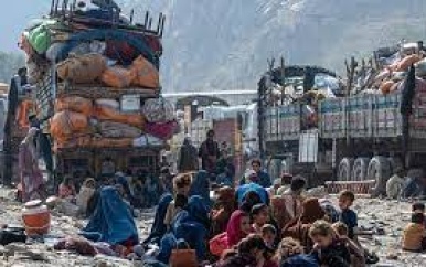 Meer dan 100.000 Afghanen verlaten Pakistan vanwege dreigende uitzetting