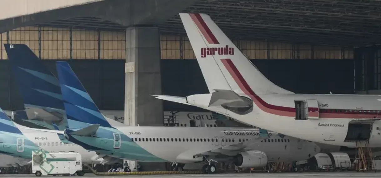 Indonesisch vliegtuig maakt eerste passagiersvlucht op kerosine met palmolie