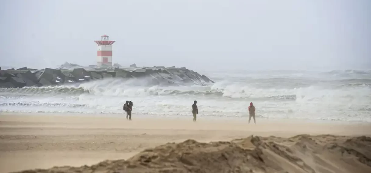 Storm Ciarán gaat richting Europa