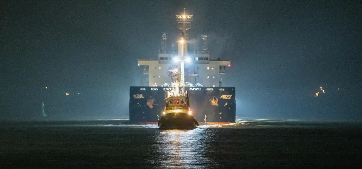 Zoektocht naar vier opvarenden van gezonken vrachtschip in Noordzee gestaakt