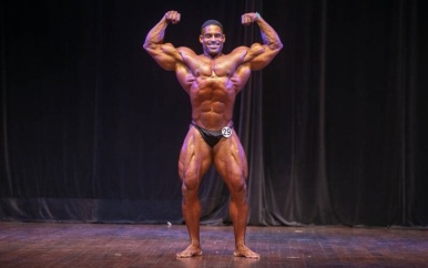 Mr. Suriname Jermaine Karg optimistisch over behalen pro card IFBB