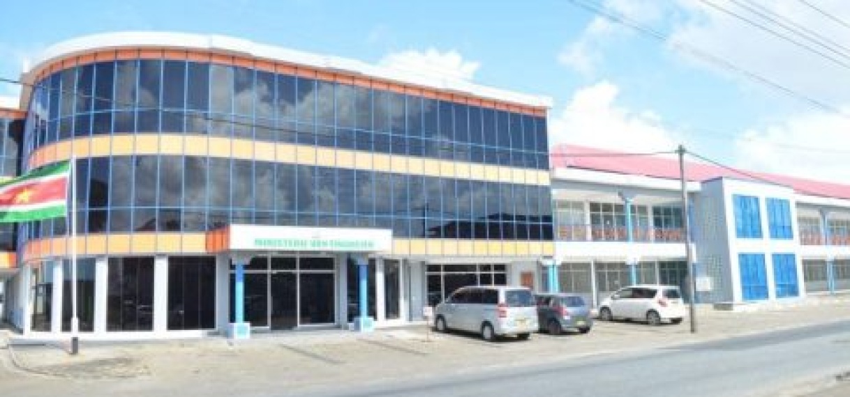 Regering roept vakbonden op om in dialoog te gaan