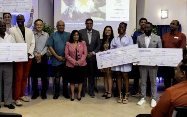 Ministerie EZ ondertekent MoU met SURGE-bedrijven