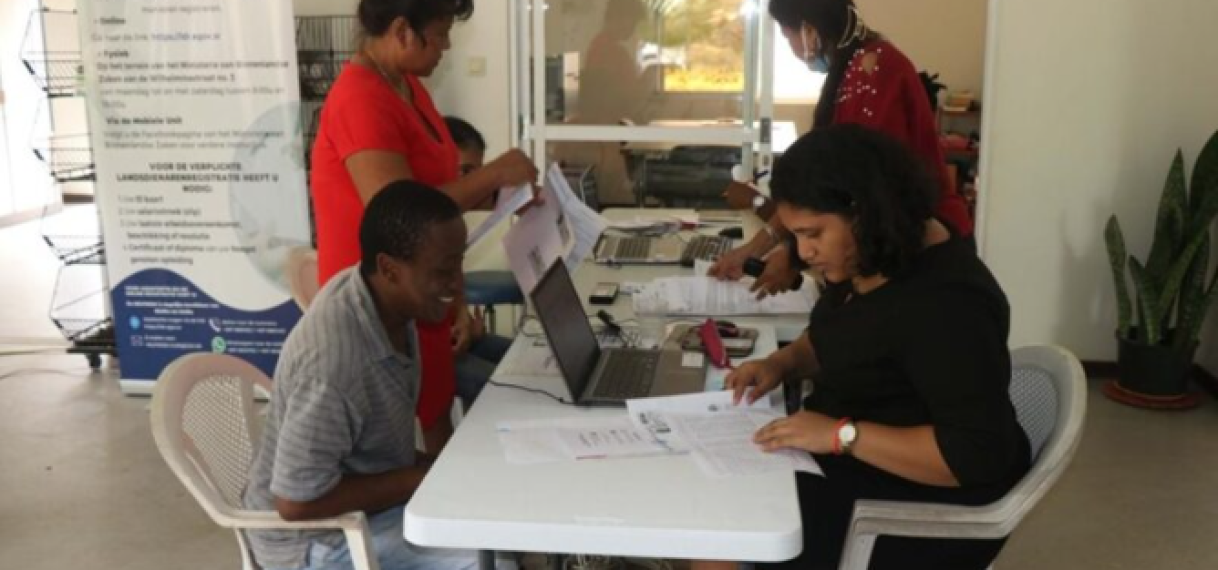 OWC- directeur geeft landsdienaren laatste kans landsdienarenregistratie