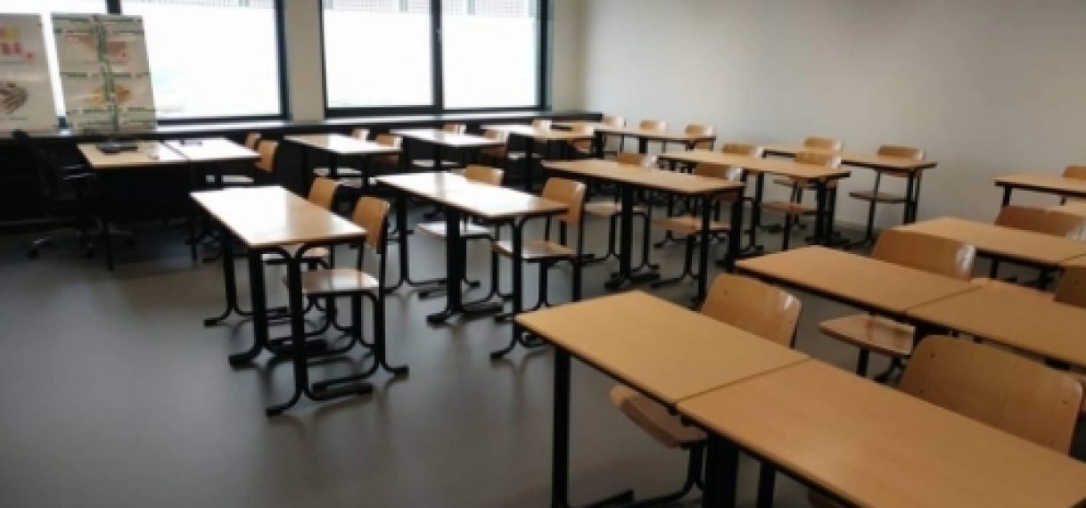 Scholen gaan terug naar de normale tijd van lesgeven