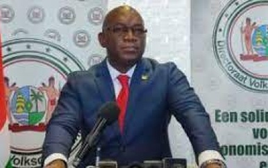 Amoksi niet formeel geïnformeerd over beraad politie