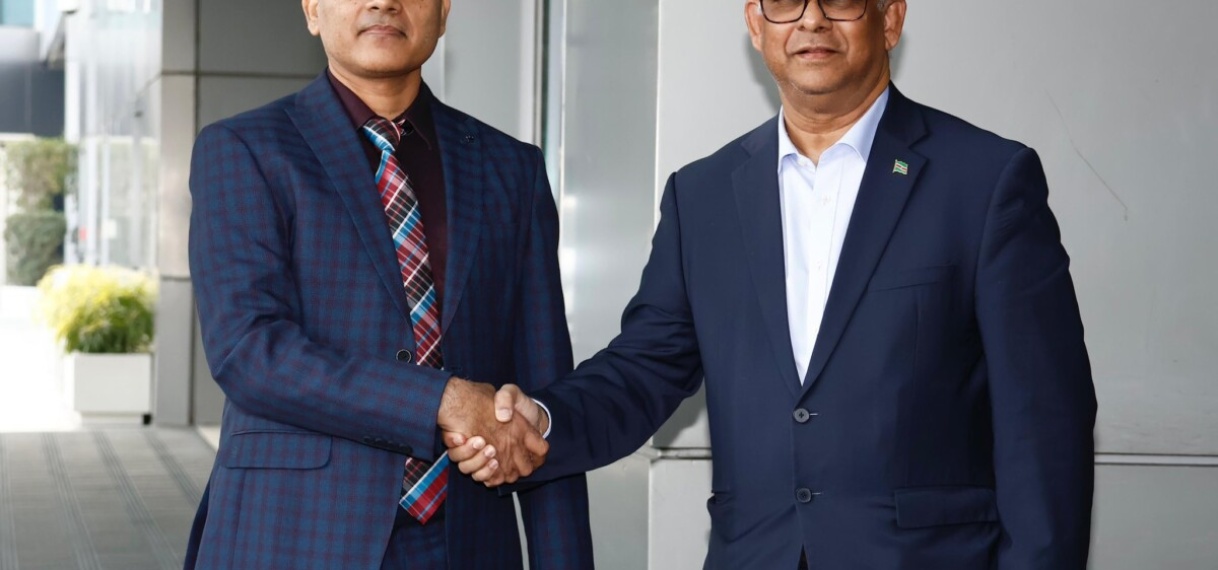 Minister Ramdin in Delhi voor belangrijke gesprekken met collega Jaishankar
