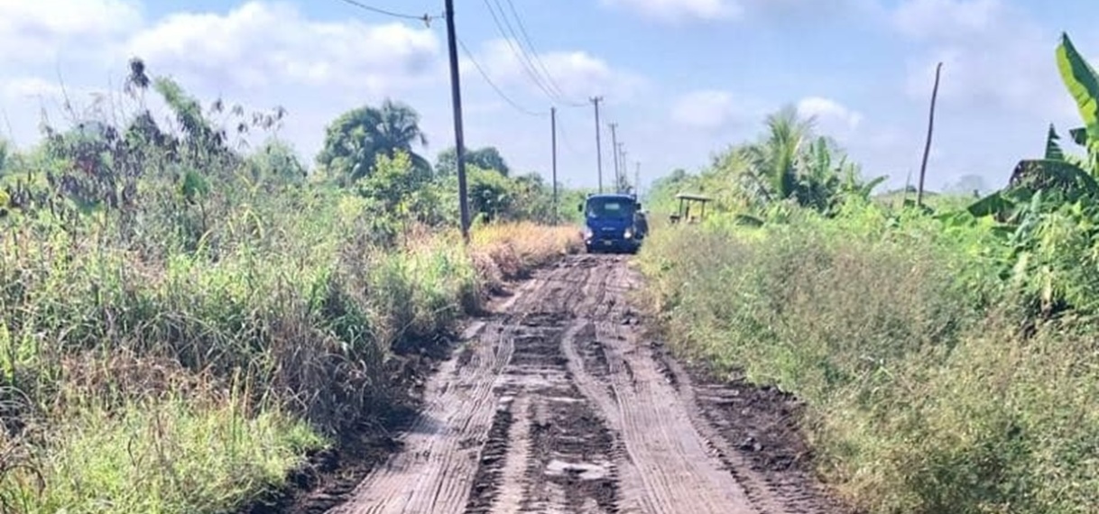 Infrastructuur Uitkijkpolder wordt aangepakt door LVV en commissariaat Saramacca