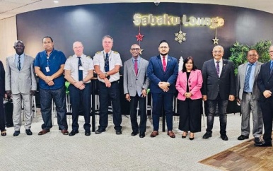 Minister Ramsaran aanwezig bij ceremonie inaugurele vlucht Barbados