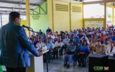 President Santokhi brengt bezoek aan Wageningen