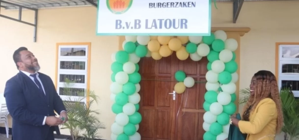 Opgeknapt Bureau voor Burgerzaken-kantoor Latour in gebruik genomen