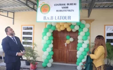 Opgeknapt Bureau voor Burgerzaken-kantoor Latour in gebruik genomen
