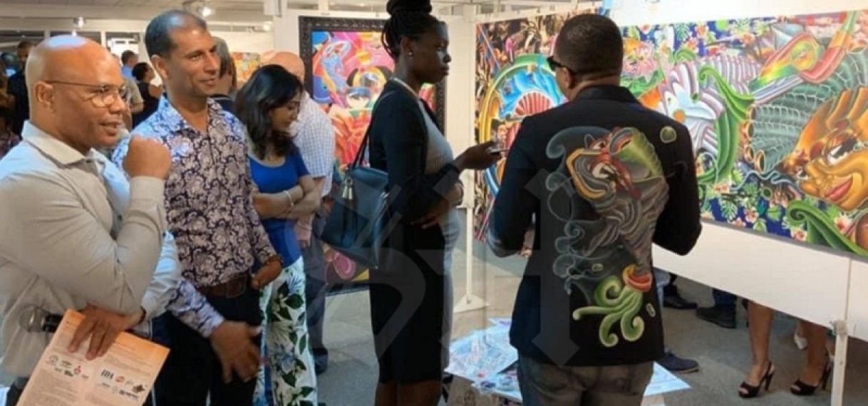 Nationale Kunstbeurs 2023 in volle gang: Een Weerspiegeling van Surinaamse creatieve en culturele kracht