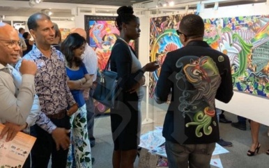 Nationale Kunstbeurs 2023 in volle gang: Een Weerspiegeling van Surinaamse creatieve en culturele kracht