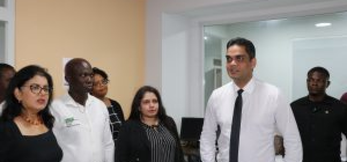 Medicatie uit India overgedragen aan RGD en MZ