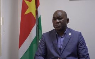 Minister Amoksi: “Landelijk veiligheidsplan loopt ook na morgen door”