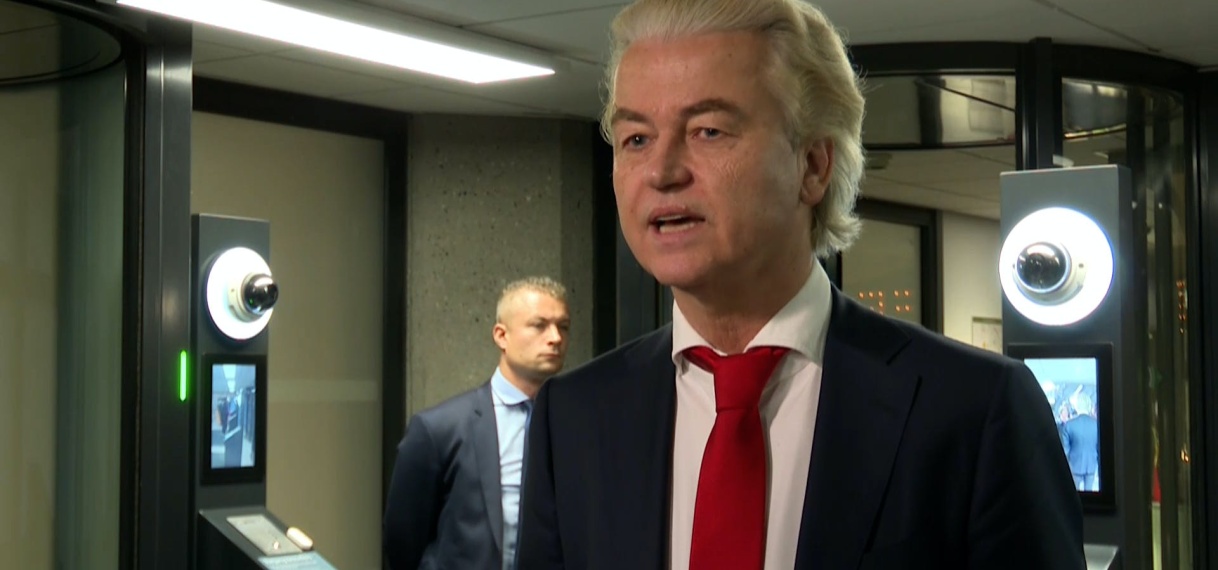 UPDATE: Wilders loopt weg na persvragen, Van der Plas wil vertrouwen