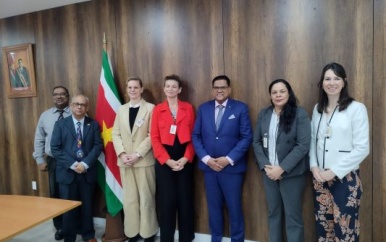 Egmont Group of Financial Intelligence Unit brengt beleefdheidsbezoek aan president Santokhi