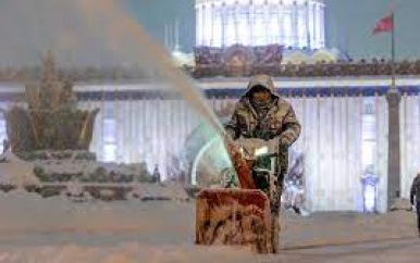 Ook Moskou zucht onder ‘recordlawine’ aan sneeuw, min 50 graden in Siberië