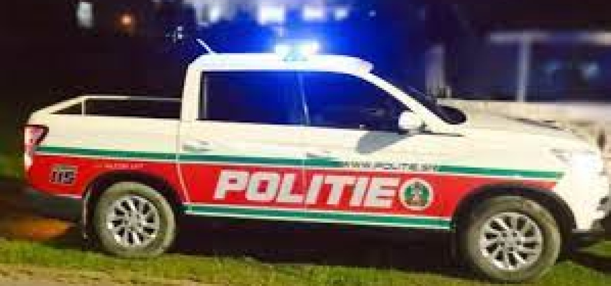 Man in slaap beroofd en gekneveld achtergelaten