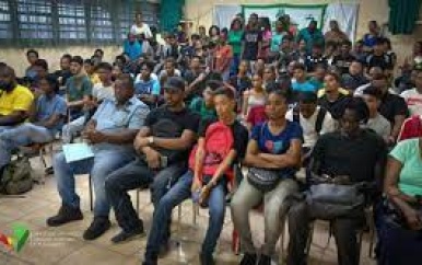 ‘Wroko Foe Mek Moni’ biedt 88 personen vaktrainingen aan