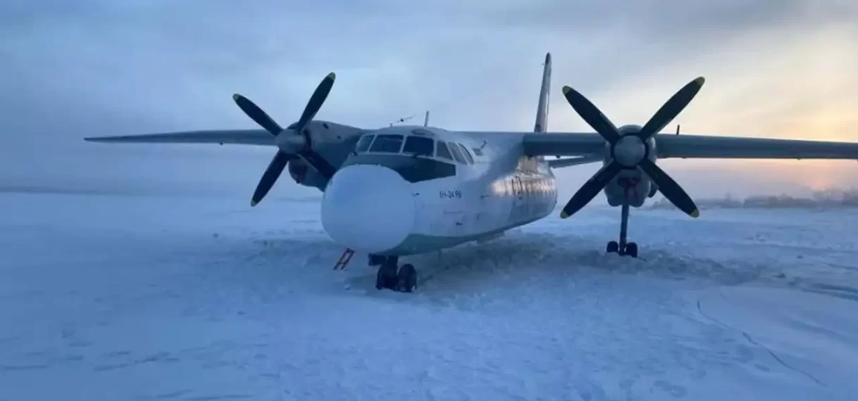 Passagiersvliegtuig landt per ongeluk op bevroren rivier in Rusland