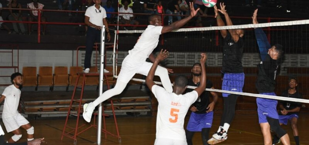 Intensief volleybalseizoen in vooruitzicht