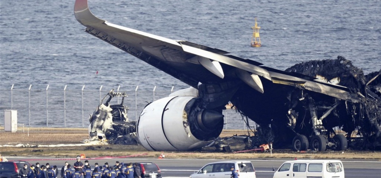 Japan Airlines: 100 miljoen euro schade door vliegtuigbotsing