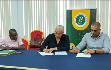 Ministerie van Natuurlijke Hulpbronnen zet stappen in bevordering van hernieuwbare energie