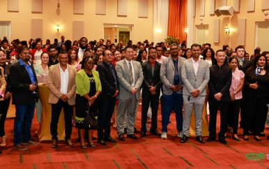 China biedt meer studiemogelijkheden aan Surinamers: Een kijkje in de samenwerking tussen China en Suriname