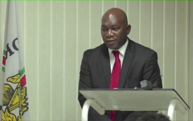 Minister van Justitie en Politie deelt behoefte aan versterking van het Korps Politie Suriname tijdens begrotingsbehandeling