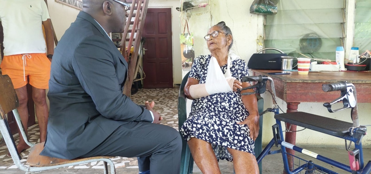 Amoksi bezoekt 83 jarige slachtoffer