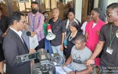 Mensen met een beperking dreigen met actie