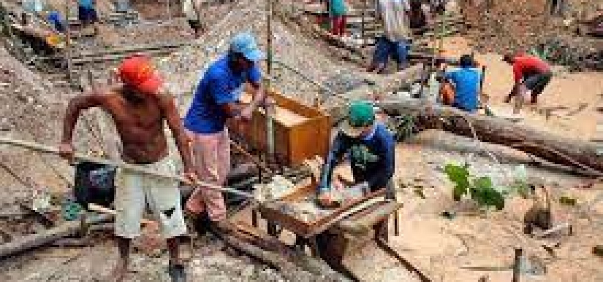 Ordening van de Goudsector in Suriname: Meer dan alleen geld