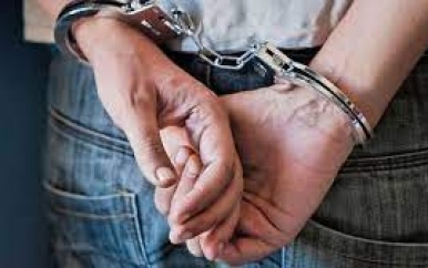 Verdachten die bejaarde vrouw beroofden, aangehouden