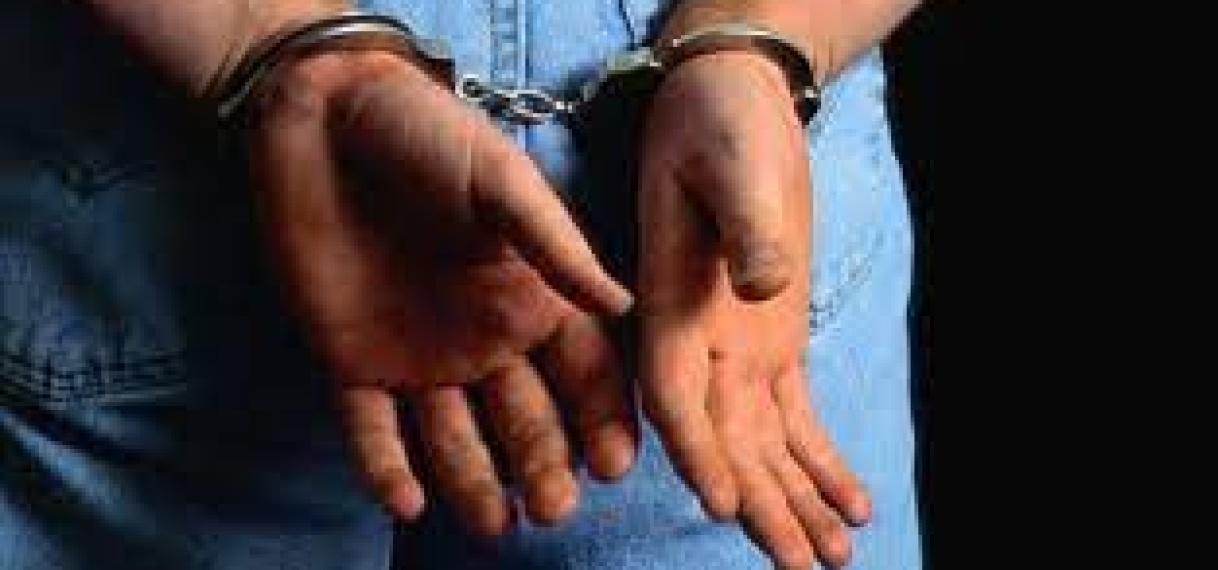 Surinaamse politie arresteert drie Guyanezen in zaak waarbij man’s buik werd opengesneden