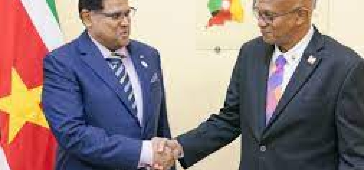 Rotary District Governor bespreekt samenwerking met president Santokhi