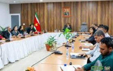 President Santokhi hecht veel waarde aan sociale woningbouw