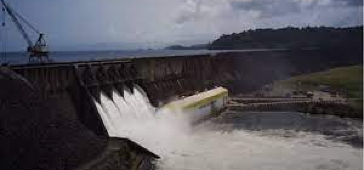 Alarmerende daling van het waterniveau in het stuwmeer in Suriname