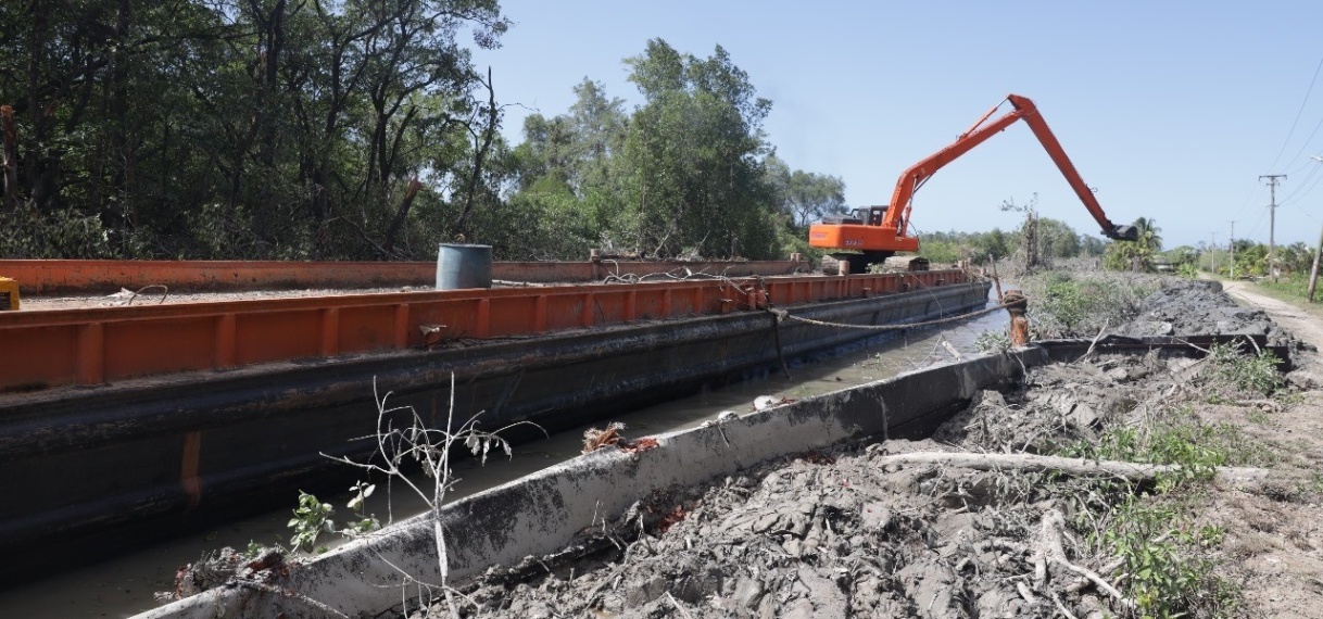 Dambreuk Weg naar Zee te wijten aan hevige golven