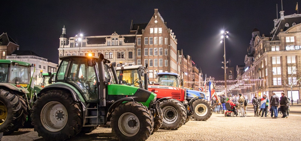 UPDATE: Van Arnhem tot Groningen: boeren voeren actie op meerdere plekken