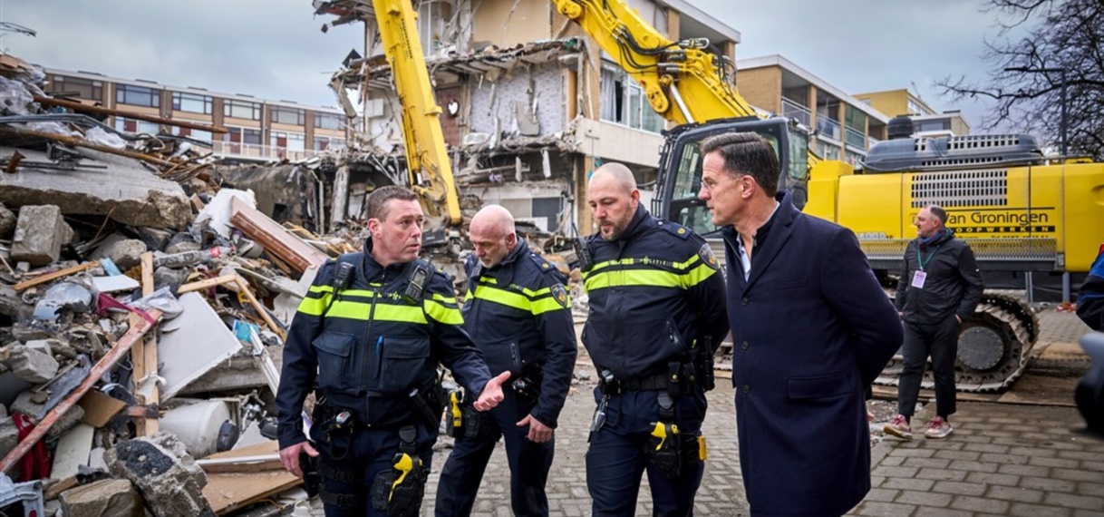 UPDATE: Mark Rutte bezoekt rampplek explosie Rotterdam: ‘Heel heftig’