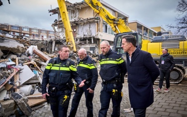 UPDATE: Mark Rutte bezoekt rampplek explosie Rotterdam: ‘Heel heftig’