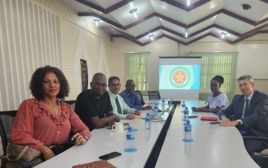 OKB ontvangt Franse ambassadeur voor kennismakingsbezoek