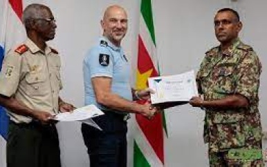 Leidinggeven cruciaal aspect voor Defensie